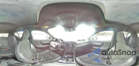 2021 Volvo Xc40 T5 R-Design из США, поврежденный, VIN YV4162UM9M2562790